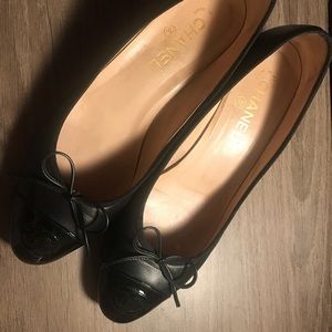 Vintage Chanel Kitten Heels